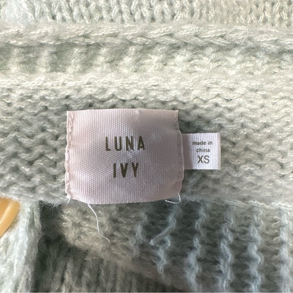 Luna Ivy cardigan sweater Floral 3d Embroidered size xs Women's size xs mint - Picture 5 of 6